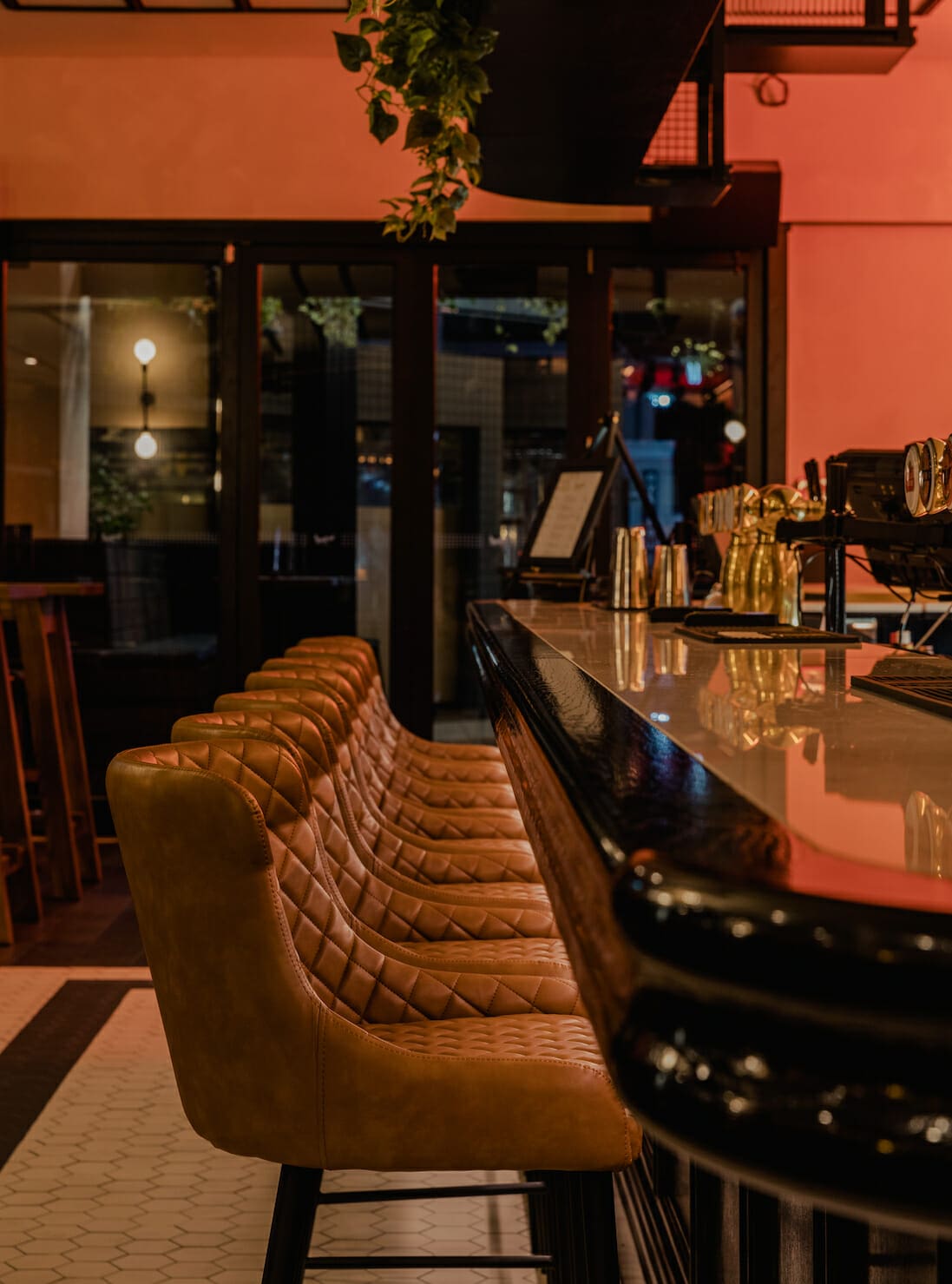 London Themed Bar Counter for The Fox